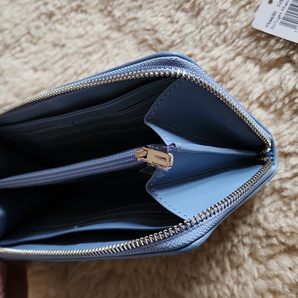 NWT Coach Light Khaki & Pool Leather Accordian Zip Long Wallet 💙🎁 - Picture 12 of 16